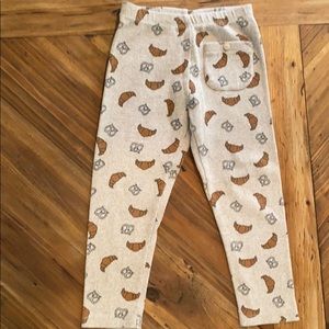 Pretzel and croissant leggings